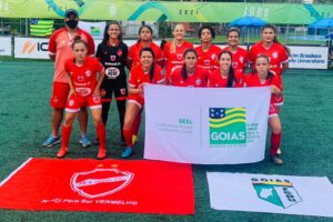 Jogadoras do Vila Nova/Universo de Futebol 7