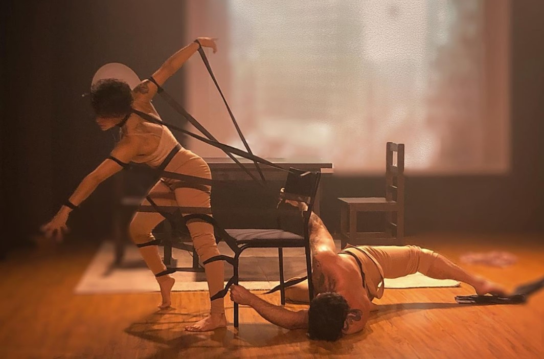 Espetáculo 'A Sós' será apresentado a partir das 20h, no Terça no Teatro