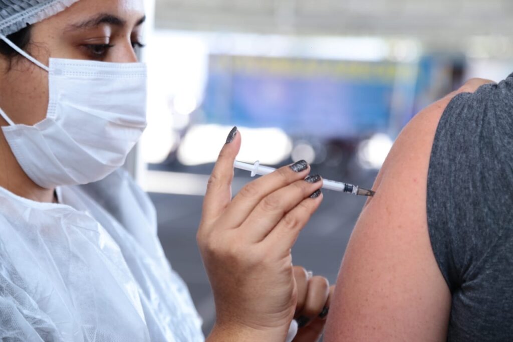 DF pode expandir 3ª dose da vacina contra Covid para todos