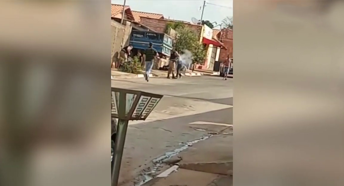 Mulher foi atingida por disparo no intestino