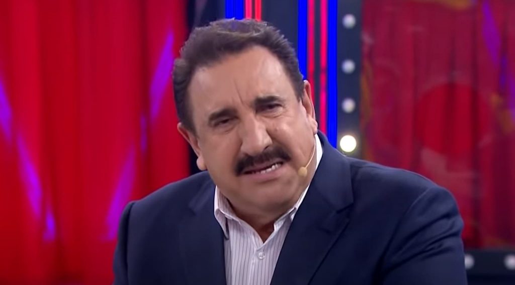 'O que isso vai mudar a sua vida?', questiona o apresentador do SBT. Ratinho pede que não se informem sobre guerra na Ucrânia: 'Bobagem'