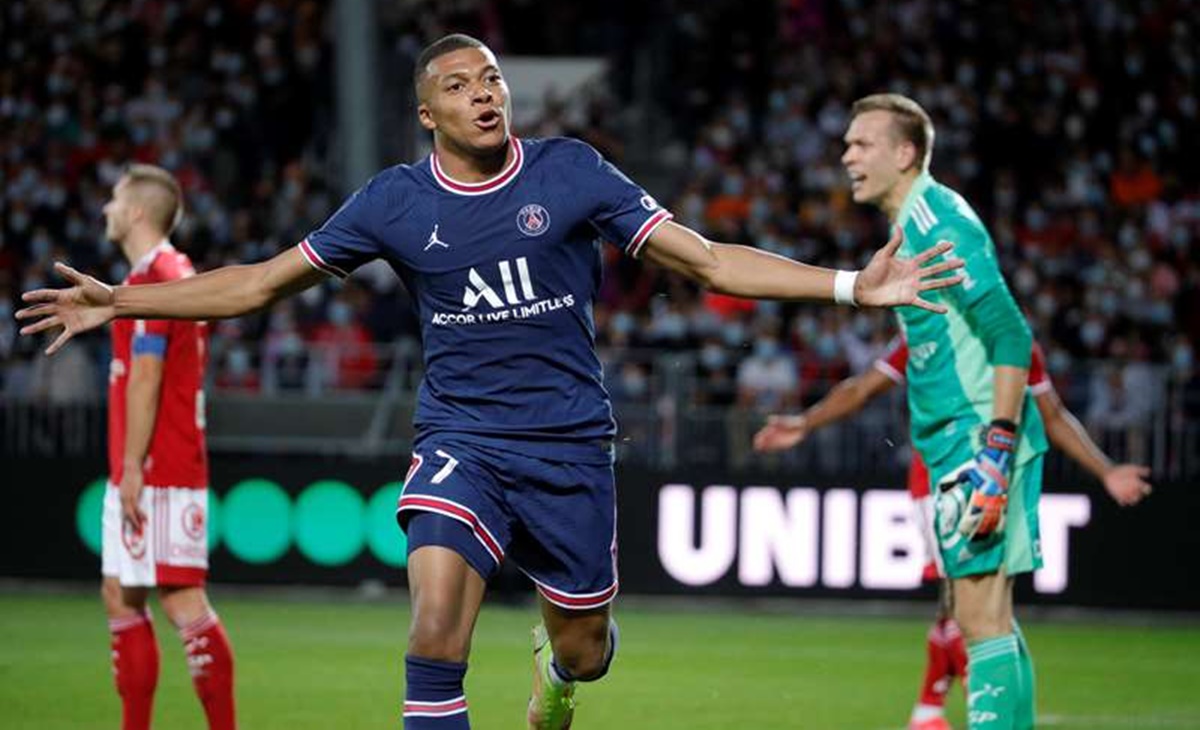 Mbappé comemora gol com o PSG