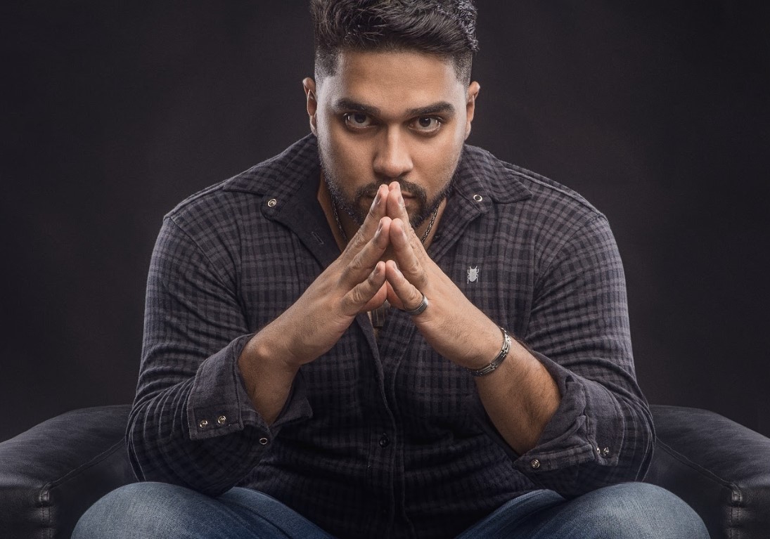 Maestro Vinícius Guimarães, da OJA