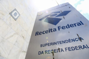 A Receita Federal paga nesta quinta-feira (30) as restituições do quinto e último lote do Imposto de Renda Pessoa Física (IRPF) 2021