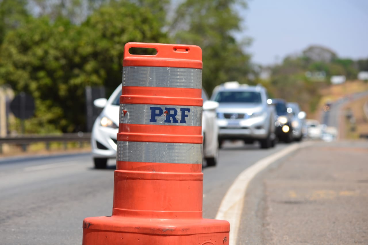 Fiscalização da PRF na BR-153