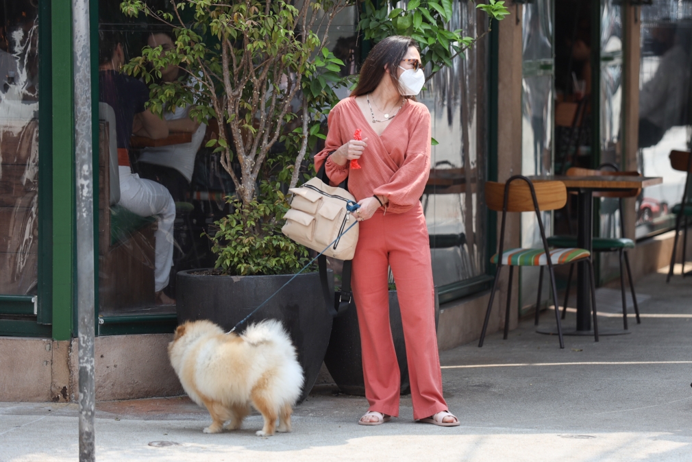 Gabriela Duarte faz rara aparição em São Paulo