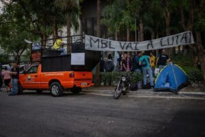 Faixa de uma mobilização do MBL