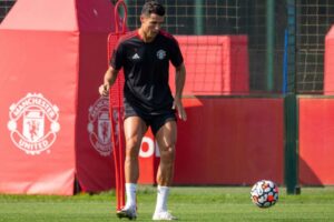 Cristiano Ronaldo em seu primeiro treino no Manchester United