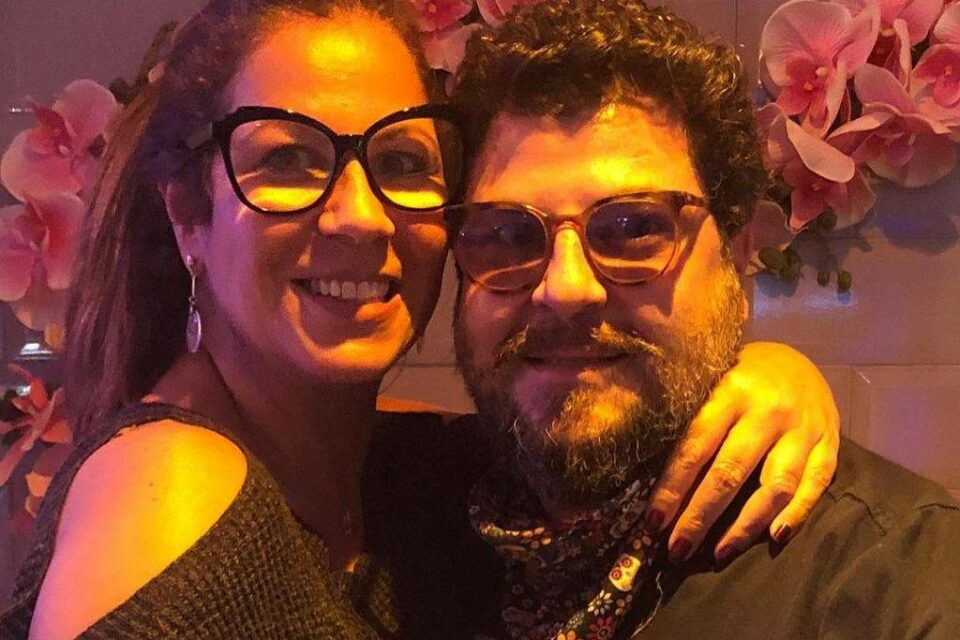 Carla Daniel desabafa sobre a morte do marido: 'A culpa não é da vítima'