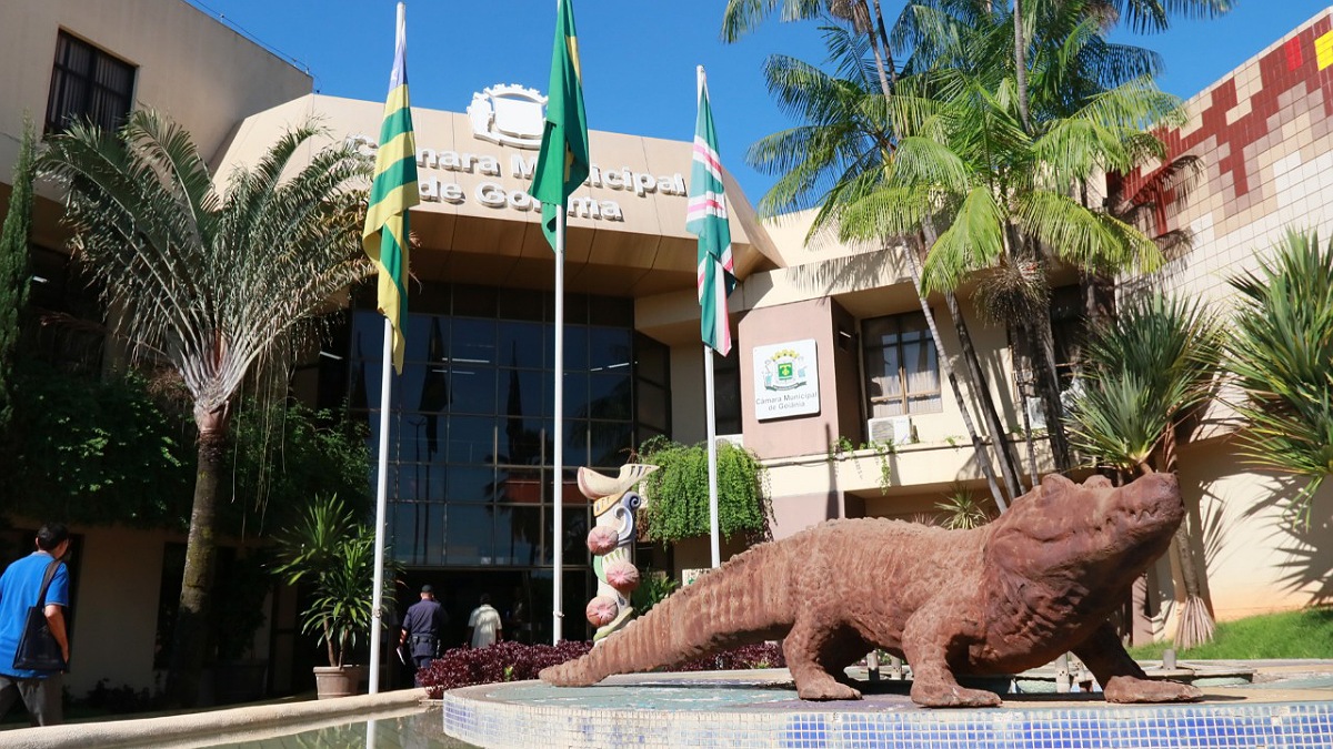 Entrada da Câmara Municipal de Goiânia - Oposição critica falta de transparência do projeto do Código Tributário de Goiânia