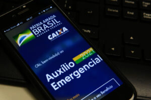 Caixa paga auxílio emergencial para quem nasceu no mês de agosto