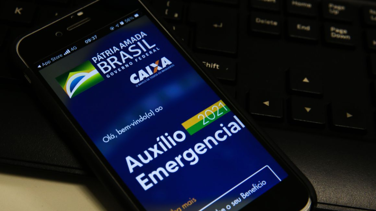 Caixa paga auxílio emergencial para quem nasceu no mês de agosto