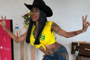 prostituição "Vem aí o OnlyFans. E não vou parar de cantar", revelou. Inês Brasil sobre dificuldade financeira: "Pensei que voltaria para a prostituição"