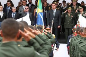 Bolsonaro em evento miliar