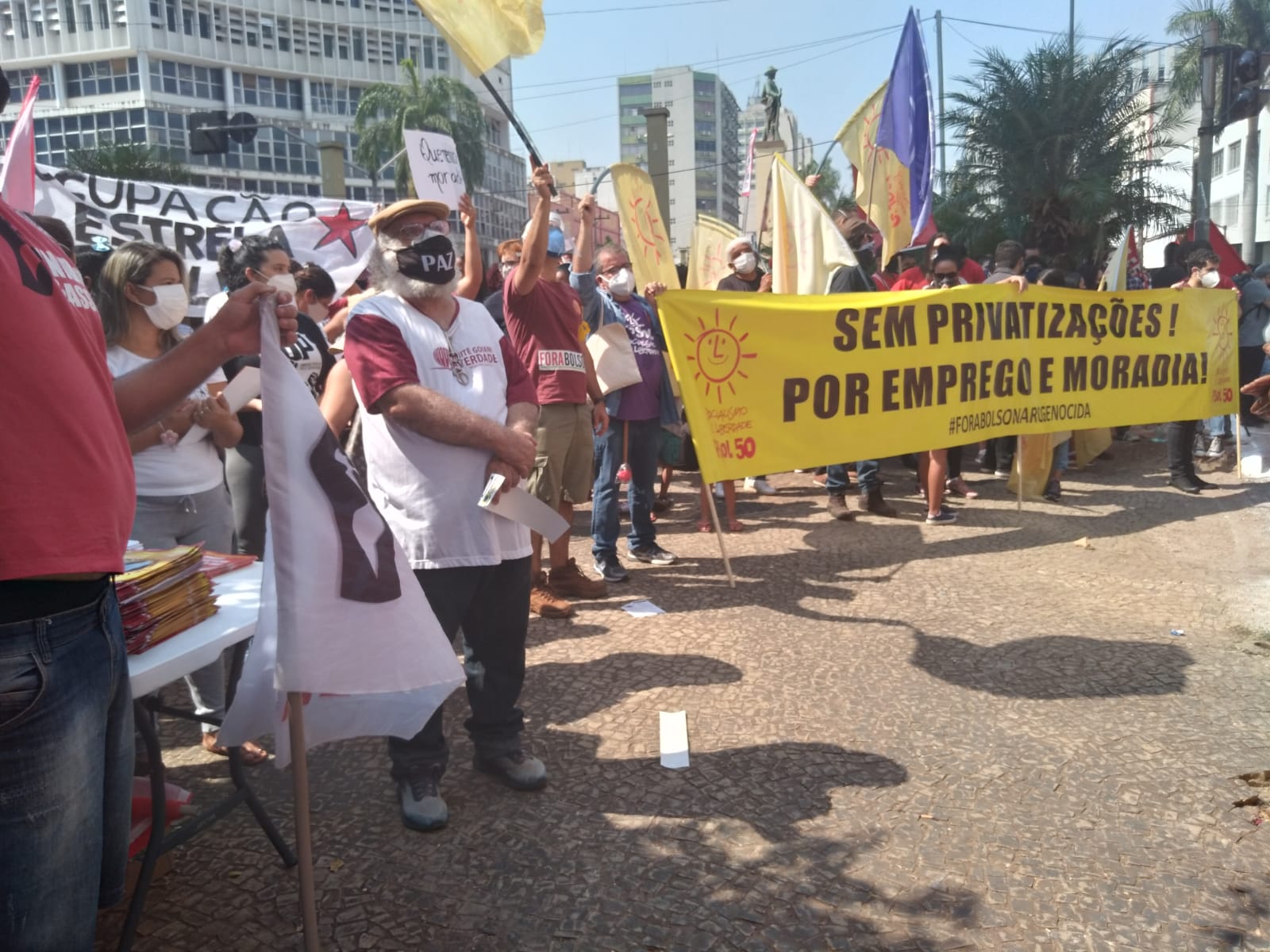 Manifestantes anti-Bolsonaro