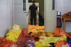 Corpos de mortos do IML