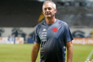 Lisca durante partida pelo Vasco