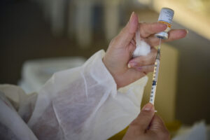 Vacinação contra Covid-19 em Formosa é interrompida após ataque hacker ao Sistema Conecte-SUS