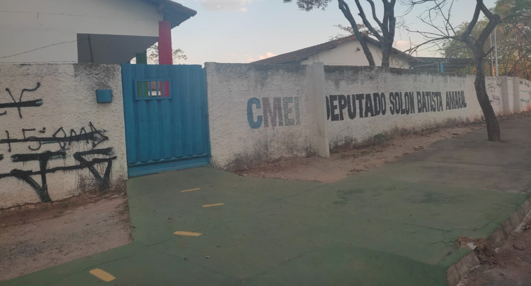 CMEI de Goiânia corta atividades por falta de funcionários e professores assumem limpeza (Foto: Mais Goiás)