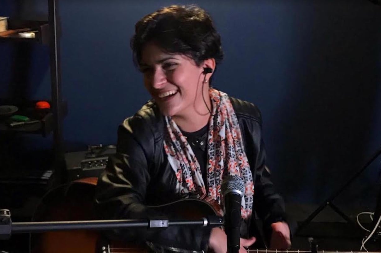 Cantora Ingrid Fraga apresenta show beneficente em Goiânia