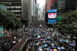 China pretende limitar abortos para conter envelhecimento da população