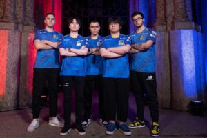 Time da Rensga reunido para a final do CBLOL