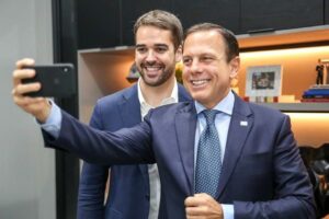"Gesto importante que merece respeito", diz Eduardo Leite sobre Doria