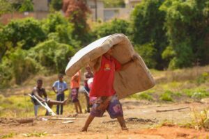 Para Defensoria Pública, prefeitura de Aparecida não poderia desalojar famílias sem garanti-las abrigo (Foto: Jucimar de Sousa - MaisGoiás)