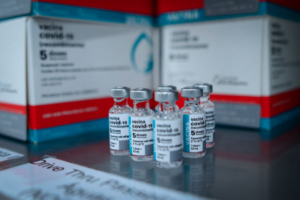 Bolsonaro reduz em 85% verba para compra de vacinas contra Covid em 2022 (Foto: Jucimar de Sousa/Mais Goiás)