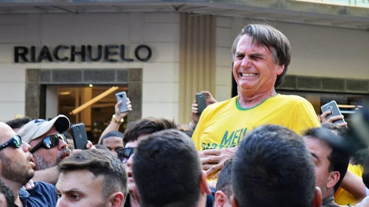 Michelle Bolsonaro diz que internação de Bolsonaro é resultado da facada de 2018
