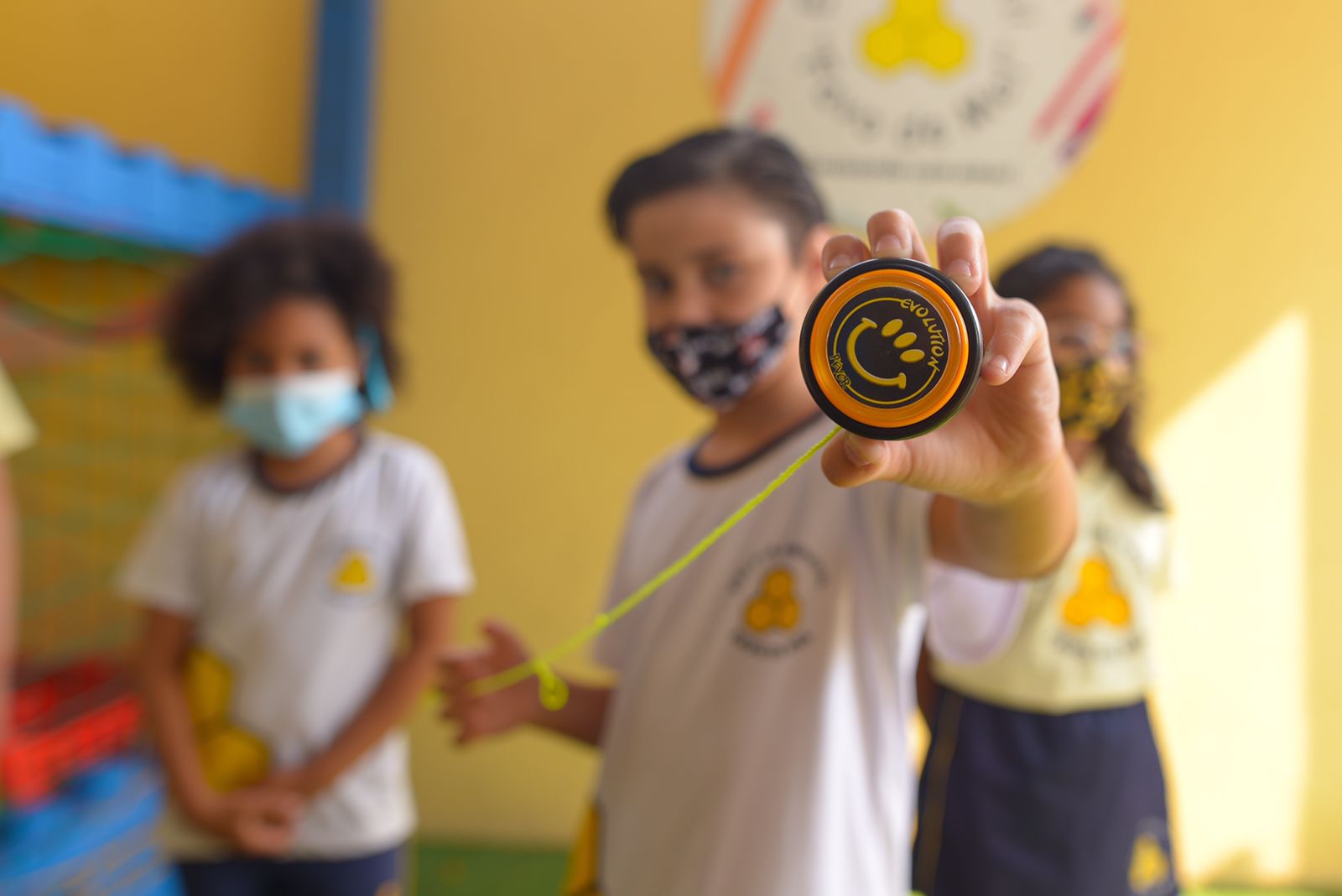 Brincadeiras lúdicas podem auxiliar crianças e adolescentes com hábitos tecnológicos; Entenda