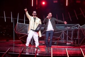 Dennis lança primeiro volume do DVD "O Impossível" com parceria de sertanejos