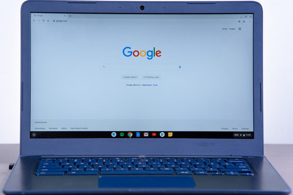 Estudantes de Iporá recebem 300 chromebooks nesta terça
