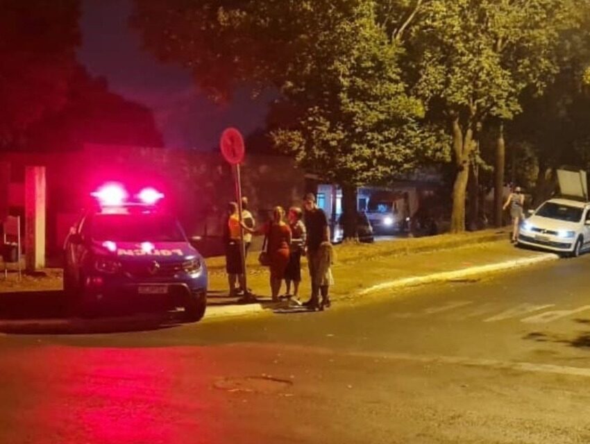 Um homem atacou um paciente com pedaço de concreto em um posto de saúde de Goiânia. O caso ocorreu na noite de segunda-feira (20). (Foto: reprodução/redes sociais)