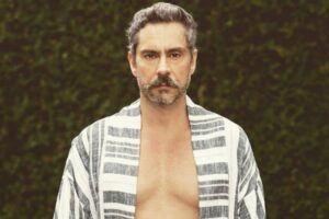 Ator diz que vem tentando 'ser uma pessoa melhor' desde que virou pai. Alexandre Nero diz que parou de usar drogas após nascimento dos filhos