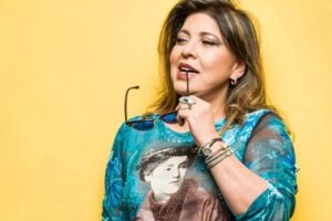 Cantora reclama do machismo e defende a castração química em casos de estupro Roberta Miranda fala sobre sexualidade: 'Eu como de tudo'