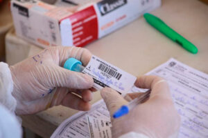 Média móvel de novos casos e óbitos por Covid-19 estão em queda, em Aparecida (Foto: Enio Medeiros - SecomAparecida)