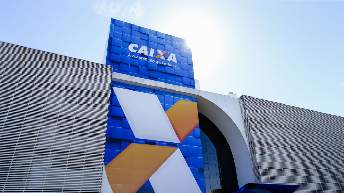 Caixa paga 6ª parcela do auxílio emergencial a nascidos em abril