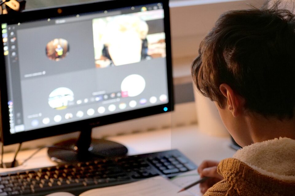 Falta de acesso a tecnologias digitais coloca em dúvida proposta de universidade federal digital