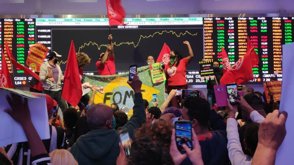 MTST ocupa bolsa de valores em SP contra fome e desigualdade