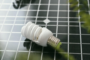 Consumo de energia elétrica aumentou 12,5% em 2021, diz pesquisa