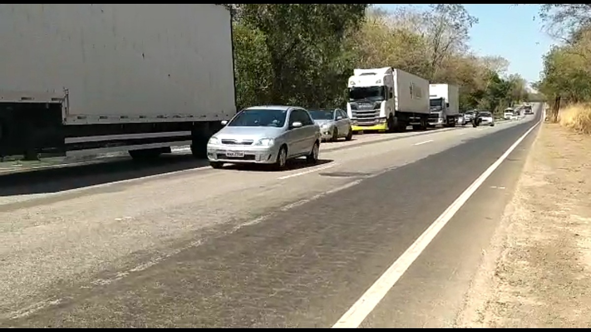 PRF registra 21 acidentes com 22 feridos e uma morte nas rodovias federais que cortam Goiás