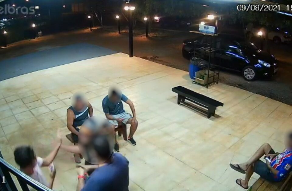 Policial que agrediu estudante de medicina gay é indiciado por crime de homofobia, racismo, agressão e ameaça (Foto: Lucas Leite - Arquivo pessoal)