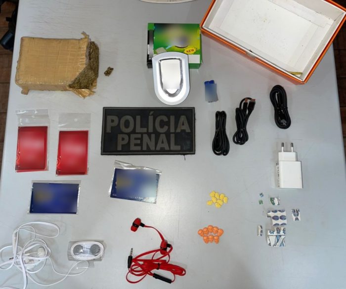 Homem é preso ao tentar entregar drogas e celulares para detentos em Jataí