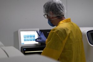 Ministério registra 619,6 mil mortes e 22,38 milhões de casos de covid