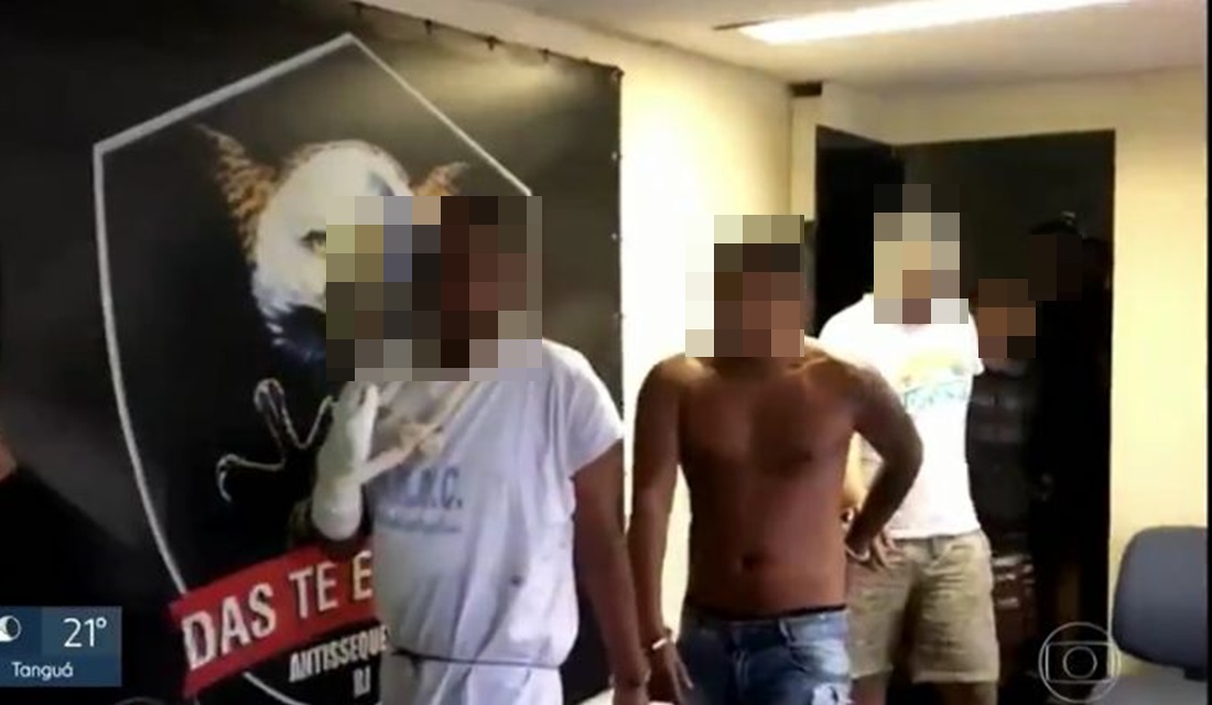 Quatro 'alunas' de estelionatários entregaram seus 'professores' a sequestradores após caírem em um golpe dos seus próprio mentores no Rio de Janeiro. - 'Alunas' de estelionatários entregam 'professores' a sequestradores após levarem golpe, no RJ