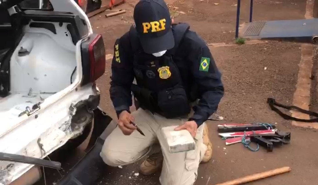 Casal que saiu de MT para entregar droga em MG é preso em Jataí