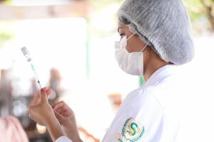Goiânia inicia a aplicação da terceira dose (D3) contra Covid em profissionais da Saúde nesta quinta (7). Grupo pode procurar três locais. (Foto: Jucimar de Sousa - Mais Goiás)