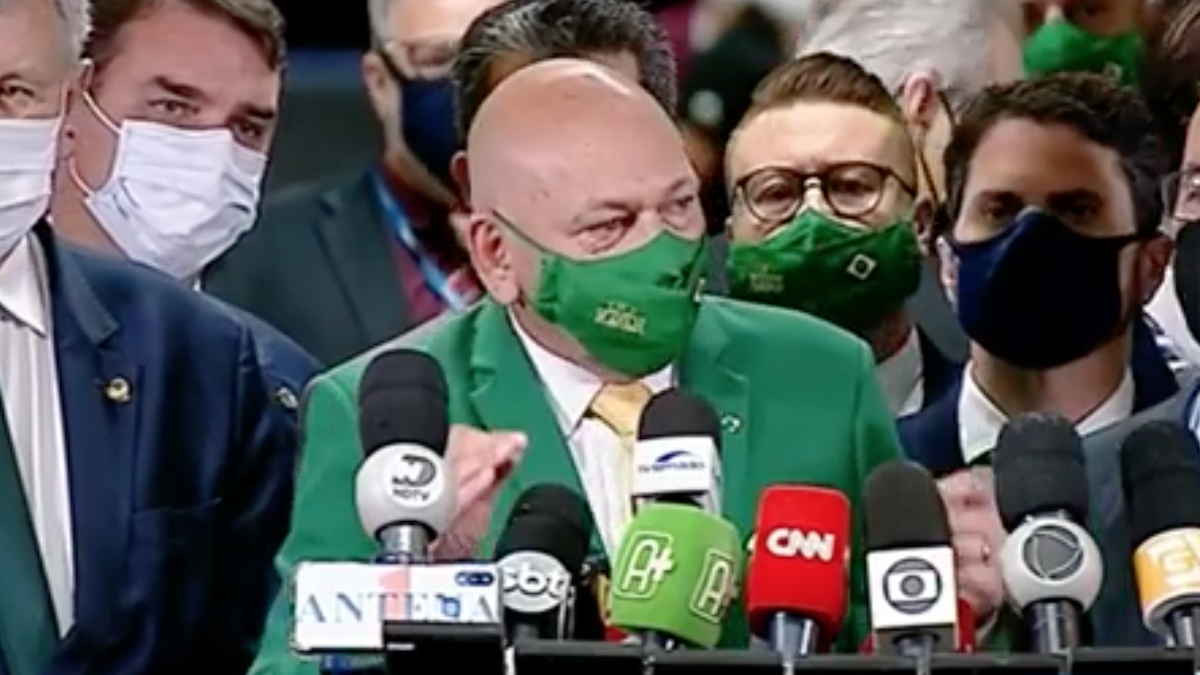 CPI da Covid: Hang diz que não é negacionista e nunca fez parte de gabinete paralelo