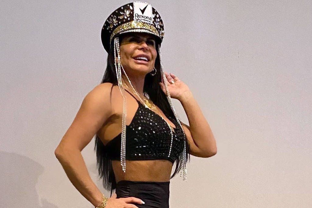 Gretchen diz ter Anitta como referência para manter juventude